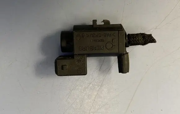 BMW 5 E60 E61 Turbo solenoid valve 72234100 1742712
