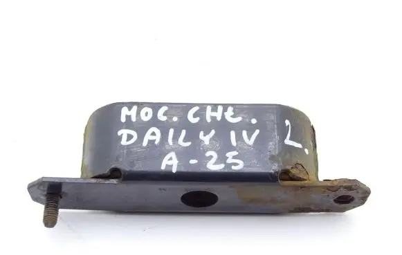 Iveco Daily 4th gen Radiator mount bracket 93809291