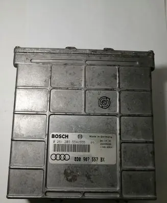 Audi A4 S4 B5 8D Engine control unit/module 0261203554555 8D0907557BX