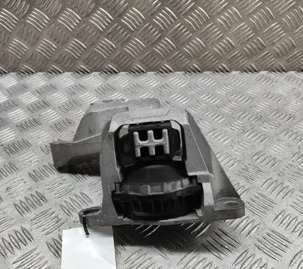 Nissan Qashqai J12 Engine mount bracket 112326UB0A
