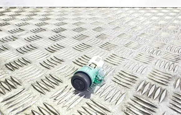 Skoda Superb B5 (3U) Cigarette lighter 3U0919305B 3U0919341A