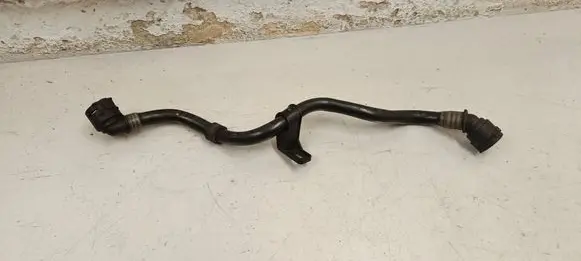 Engine coolant pipe/hose