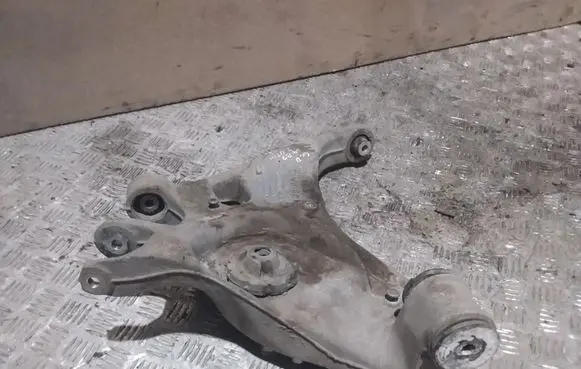 Rear upper control arm/wishbone