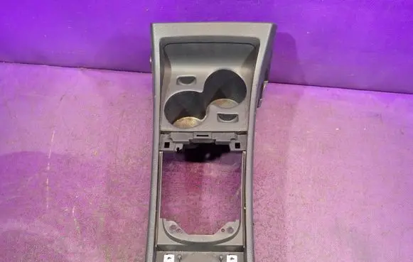 Nissan Versa Center console 
