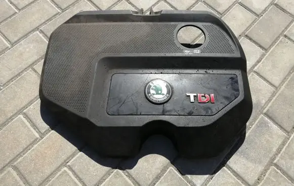 Skoda Fabia Mk1 (6Y) Engine cover (trim) 038103925AG