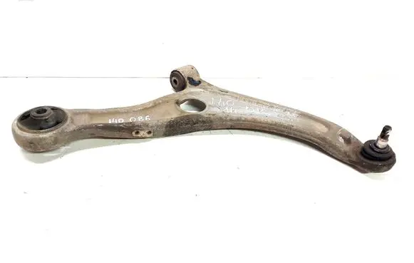 Hyundai i40 Front lower control arm/wishbone A6082M