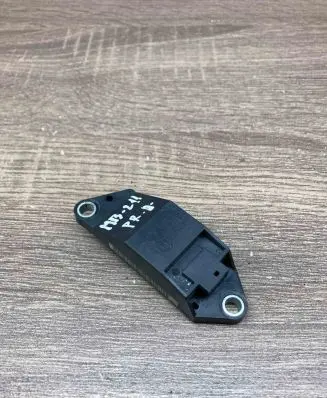 Mercedes-Benz E W211 Airbag deployment crash/impact sensor A0018209326
