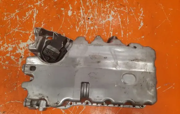 Volkswagen PASSAT B6 Oil sump 1181177750D12