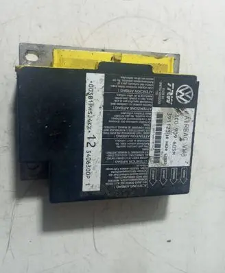 Volkswagen PASSAT B6 Airbag control unit/module 3C0909605M 391125 10H03052522