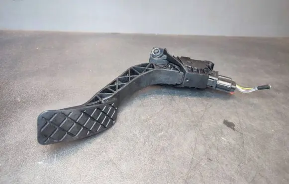 Skoda Octavia Mk3 (5E) Accelerator throttle pedal 5Q2721503D