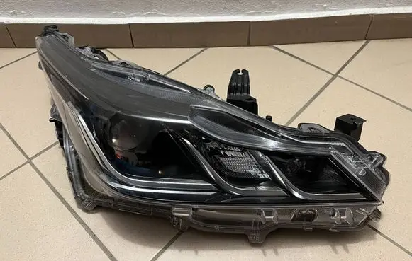 Toyota Corolla E210 E21 Headlight/headlamp 81110-02T31