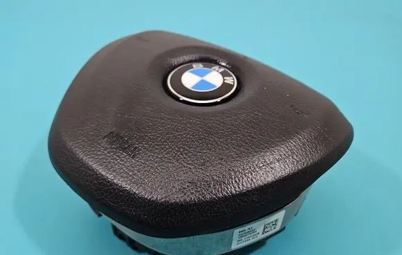 Steering wheel airbag