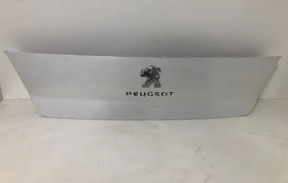 Other trunk/boot trim element