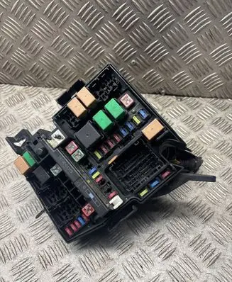 KIA Optima Fuse box set 1879001315