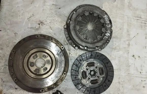 Volkswagen Golf III Clutch set kit