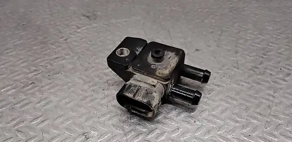 Mazda 6 Exhaust gas pressure sensor R2BF182B2 1340 2M20PSD3