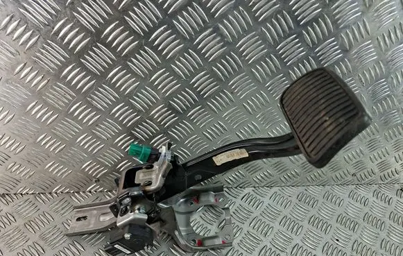 Hyundai Tucson TL Brake pedal 32800D3315