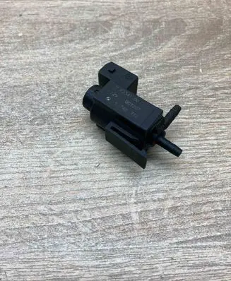BMW 3 E90 E91 Turbo solenoid valve 1742712 72234100