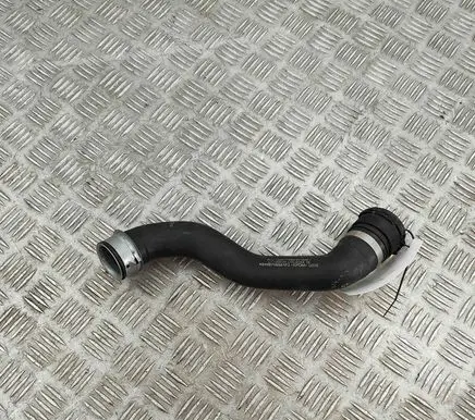 Mercedes-Benz SLC R172 Engine coolant pipe/hose A1725017382