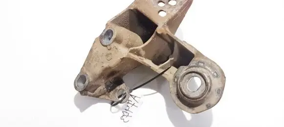 Skoda Superb B5 (3U) Engine mounting bracket 8e0199351