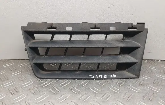 Renault Scenic II - Grand scenic II Front bumper upper radiator grill 8200140329