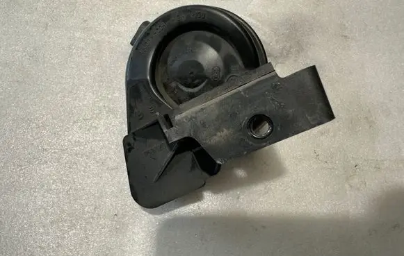 Porsche Cayenne (92A) Horn signal 7P6951223A 7P6951223