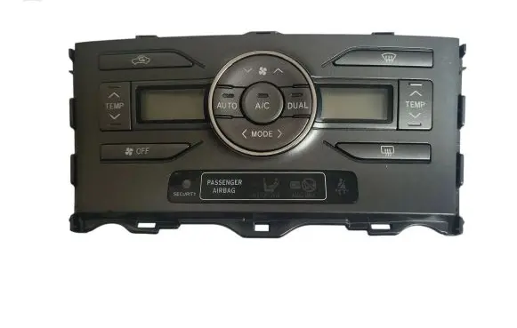 Toyota Auris 150 Climate control unit 5590002220B