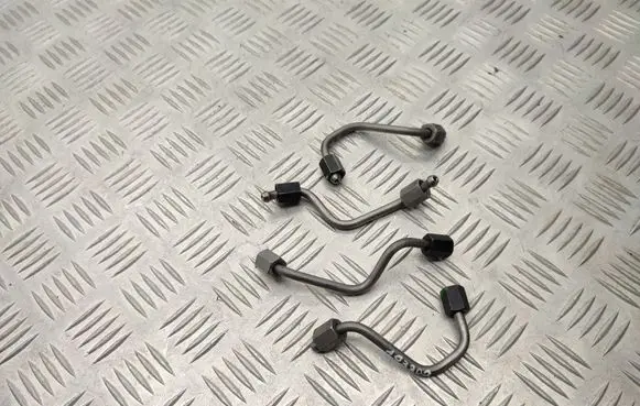 Fuel injector supply line/pipe
