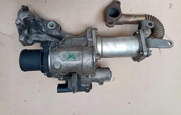 Renault Megane II EGR valve cooler 8200729079