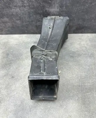 BMW 5 E39 Intercooler air guide/duct channel 82200779 229449 8220079