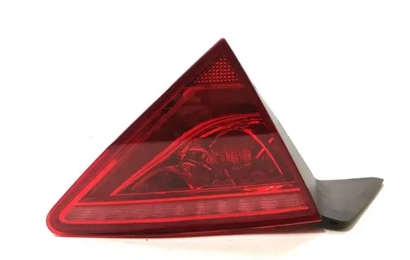 Audi A7 S7 4G Tailgate rear/tail lights 4G8945093