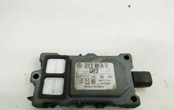 Mercedes-Benz C W203 Coolant fan relay 2118300472 1147212080