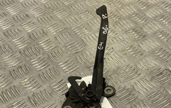 Citroen C4 I Engine bonnet/hood lock/catch 9646913780
