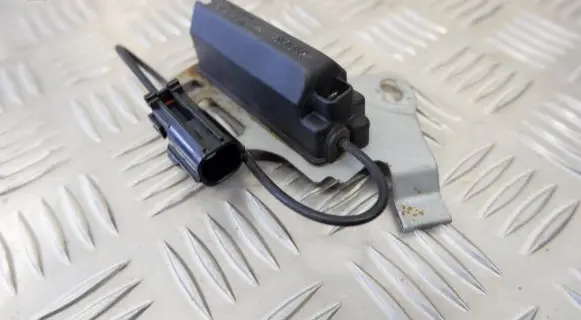 Lexus LS 460 - 600H Tire pressure sensor 8976650010