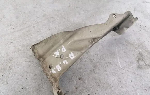 Audi A4 S4 B7 8E 8H Fender mounting bracket 8E0821135A
