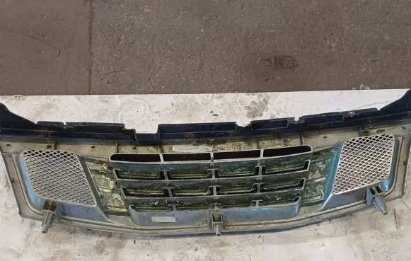 SsangYong Rexton Front bumper upper radiator grill 7943008000