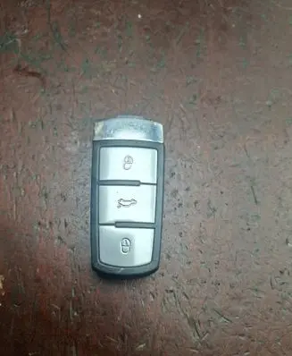 Volkswagen PASSAT B6 Ignition key/card 