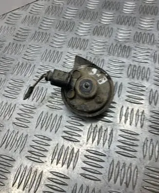 Volkswagen PASSAT B6 Horn signal