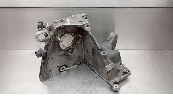Opel Astra H Fender mounting bracket 55196092