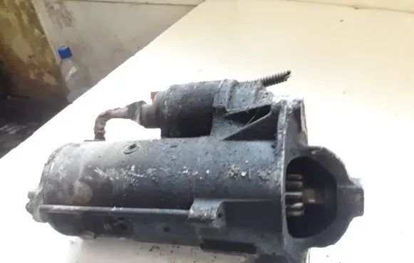Renault Laguna II Starter motor D7R49