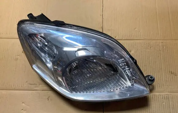 Citroen Nemo Headlight/headlamp 1356686080 45565999 45565383