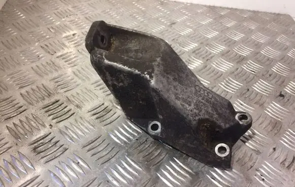 Audi A6 S6 C5 4B Engine mounting bracket 8D0199307L