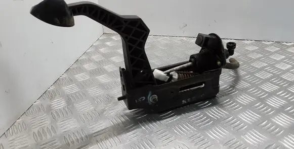 Clutch pedal