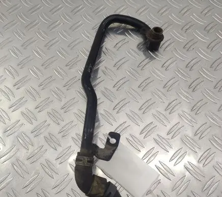Volkswagen PASSAT B8 Engine coolant pipe/hose 04L121065AJ