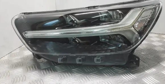 Volvo XC40 Headlight/headlamp 31446784