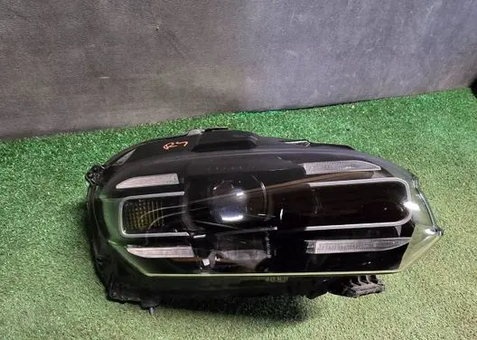Porsche Taycan 9J1 Headlight/headlamp 9J1941032E 1140E340C04 135700037784