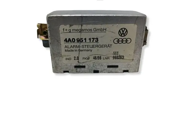 Audi A6 S6 C4 4A Alarm control unit/module 4A0951173