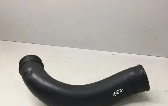 Volvo XC90 Intercooler hose/pipe 30714480