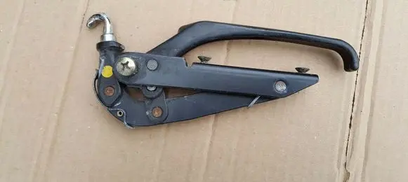 Volkswagen Golf I Convertible roof lock/latch 155871388
