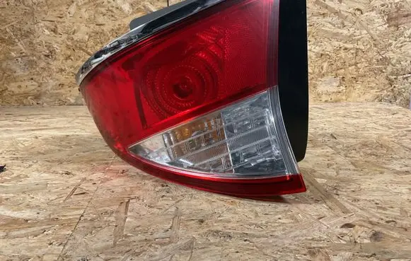 Subaru Legacy Rear/tail lights